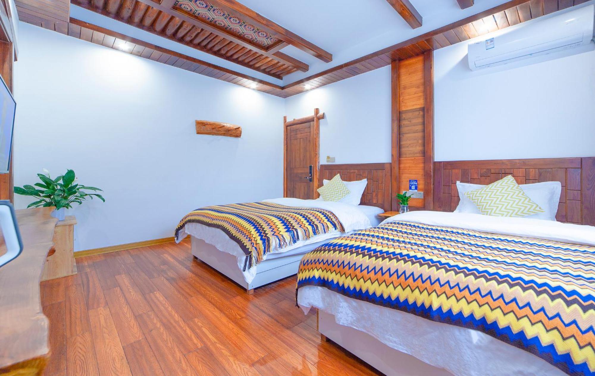Easy House Hotel Жангжиаже Екстериор снимка