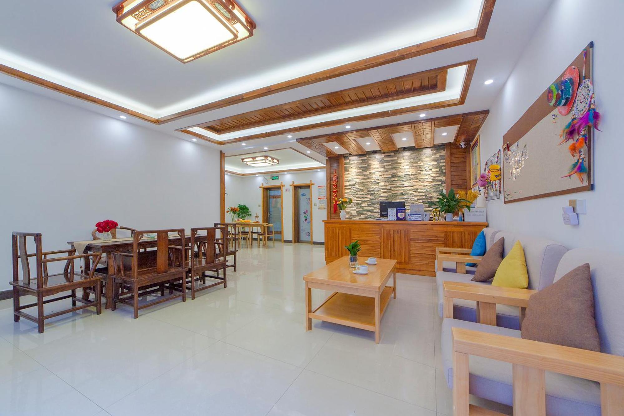 Easy House Hotel Жангжиаже Екстериор снимка